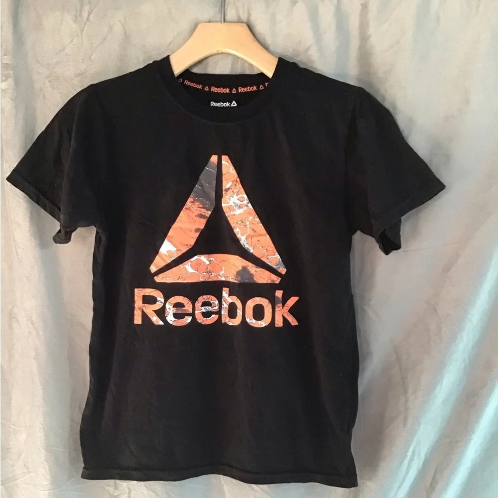Rebook T-shirt size 14/17 ( Bag V )